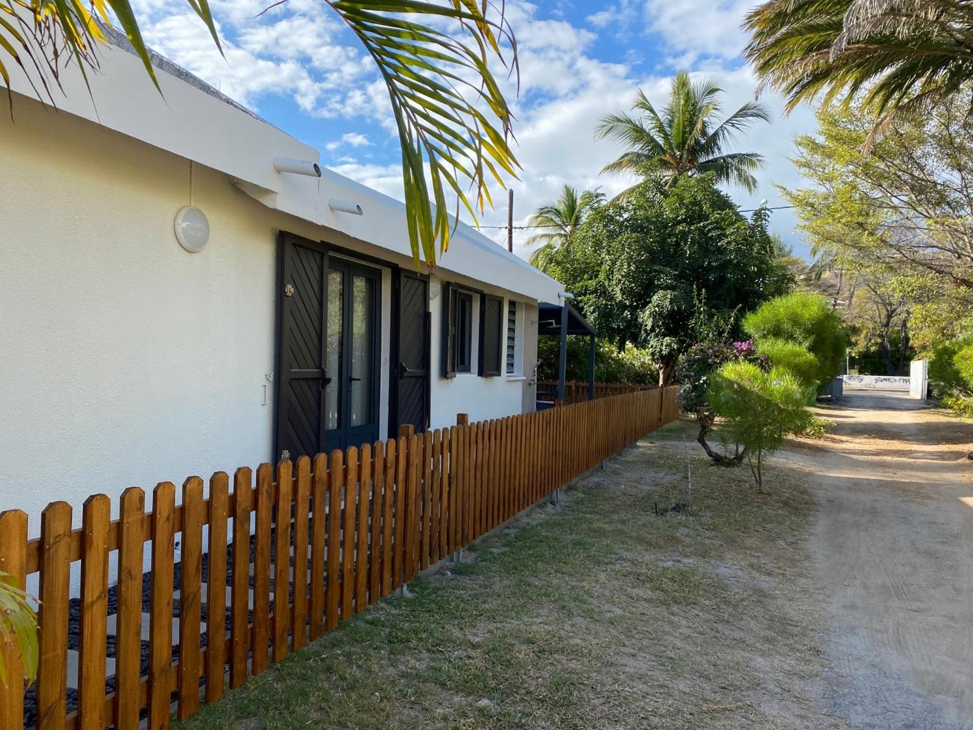 Villa & Bungalow 'Coco Des Sables' Les Pieds Dans L'Eau La Saline Le Bains Eksteriør bilde